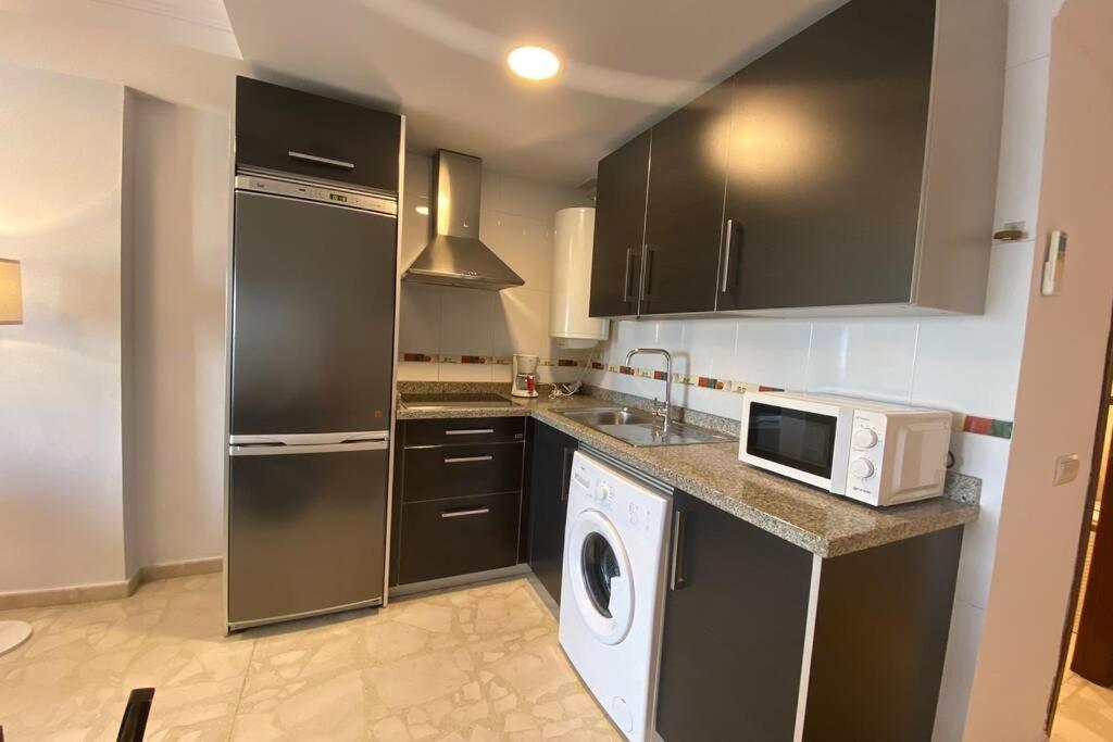 Maravilloso Apartamento En Primera Linea De Playa Con Vistas Al Mar En Caleta De Velez 2 D Екстер'єр фото
