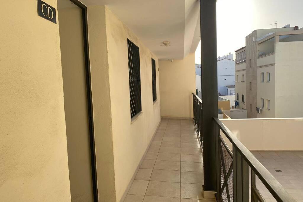 Maravilloso Apartamento En Primera Linea De Playa Con Vistas Al Mar En Caleta De Velez 2 D Екстер'єр фото