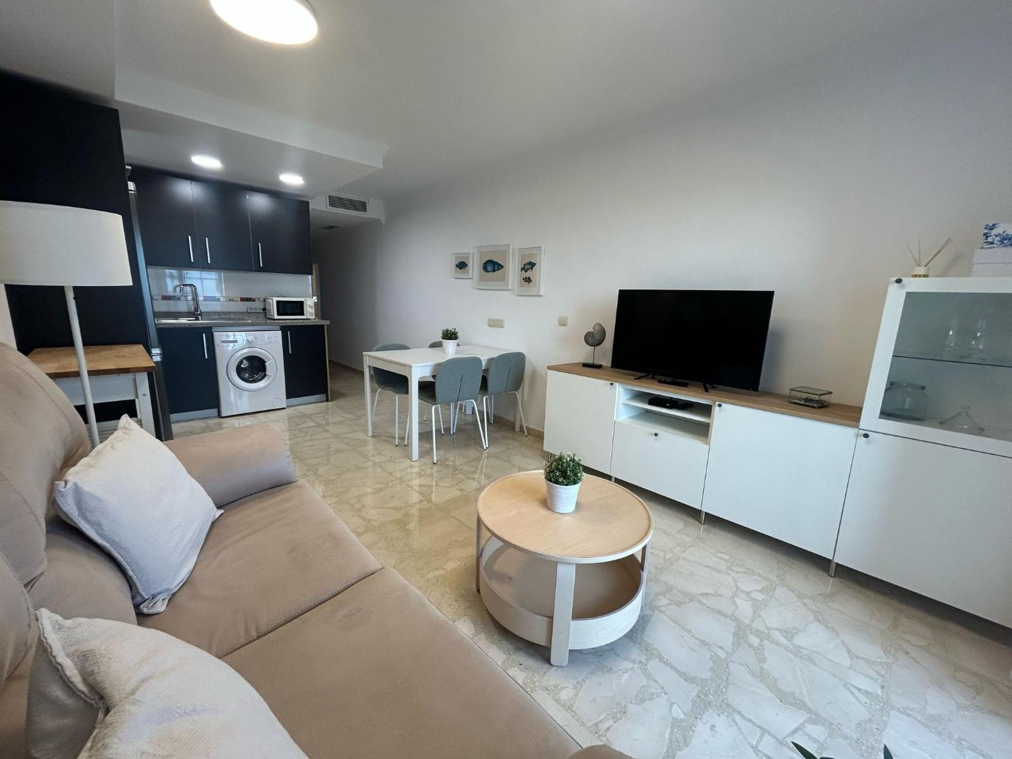 Maravilloso Apartamento En Primera Linea De Playa Con Vistas Al Mar En Caleta De Velez 2 D Екстер'єр фото